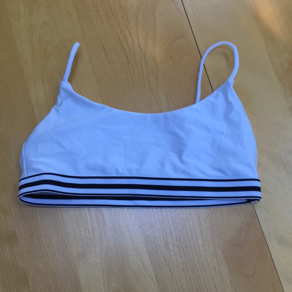 Sports bra
